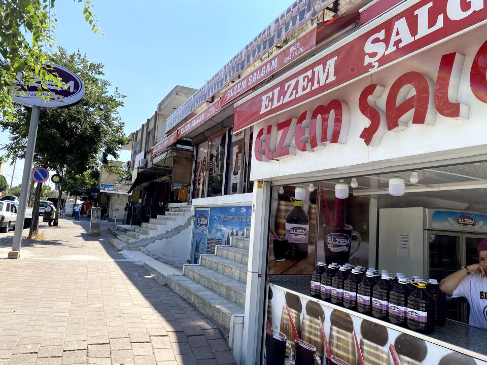 4 adet acılı 4 adet acısız 3 litre şalgam